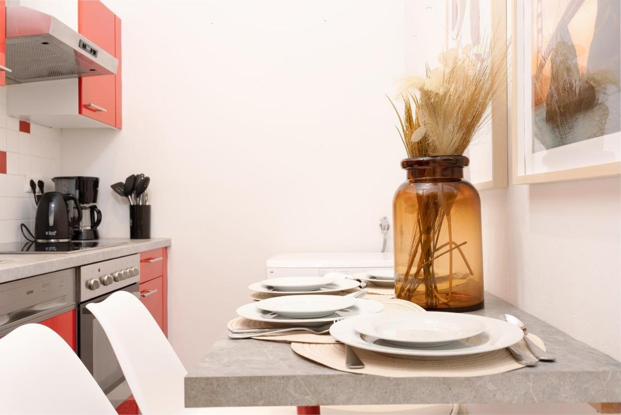 Designer Apartments, 2 Min To U1 Reumannplatz Wien Ngoại thất bức ảnh