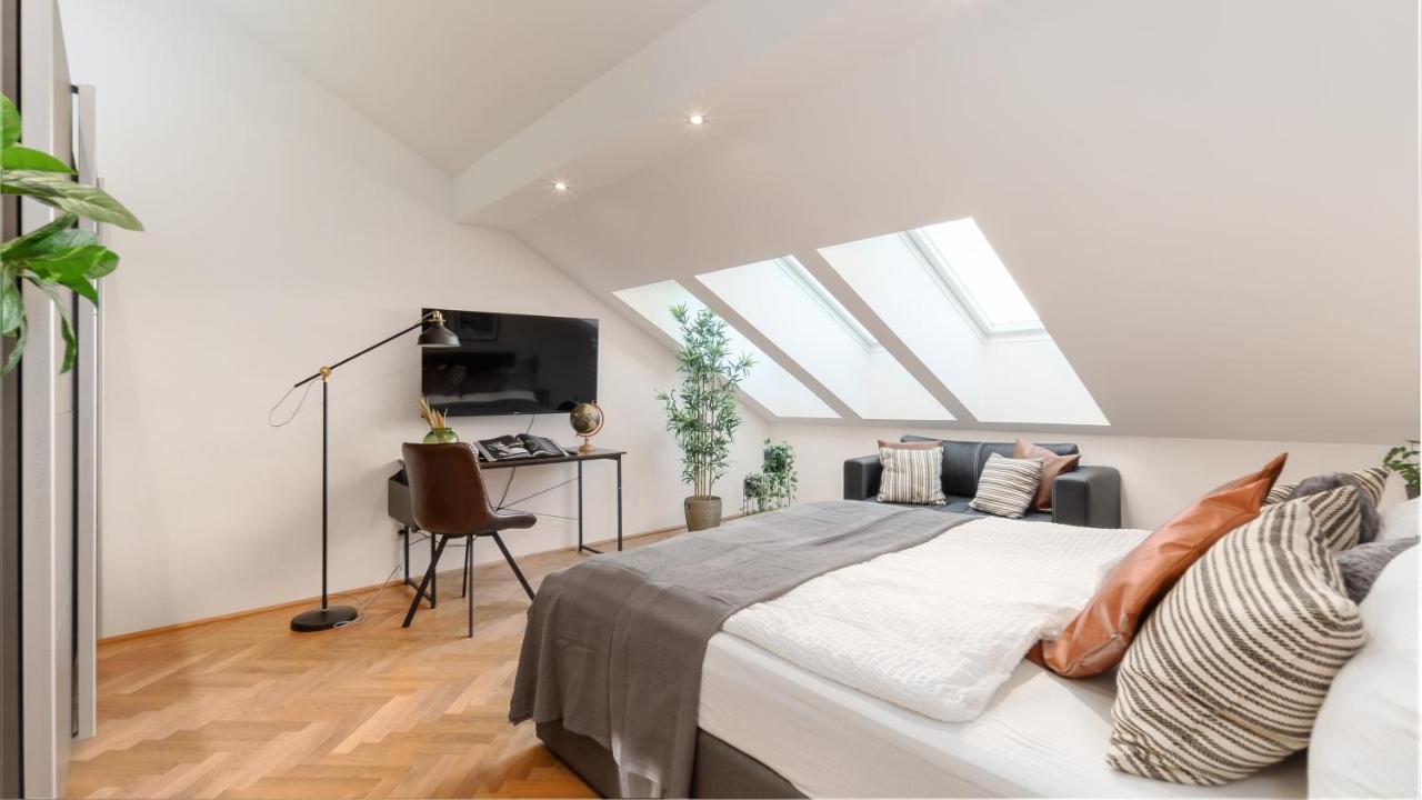 Designer Apartments, 2 Min To U1 Reumannplatz Wien Ngoại thất bức ảnh