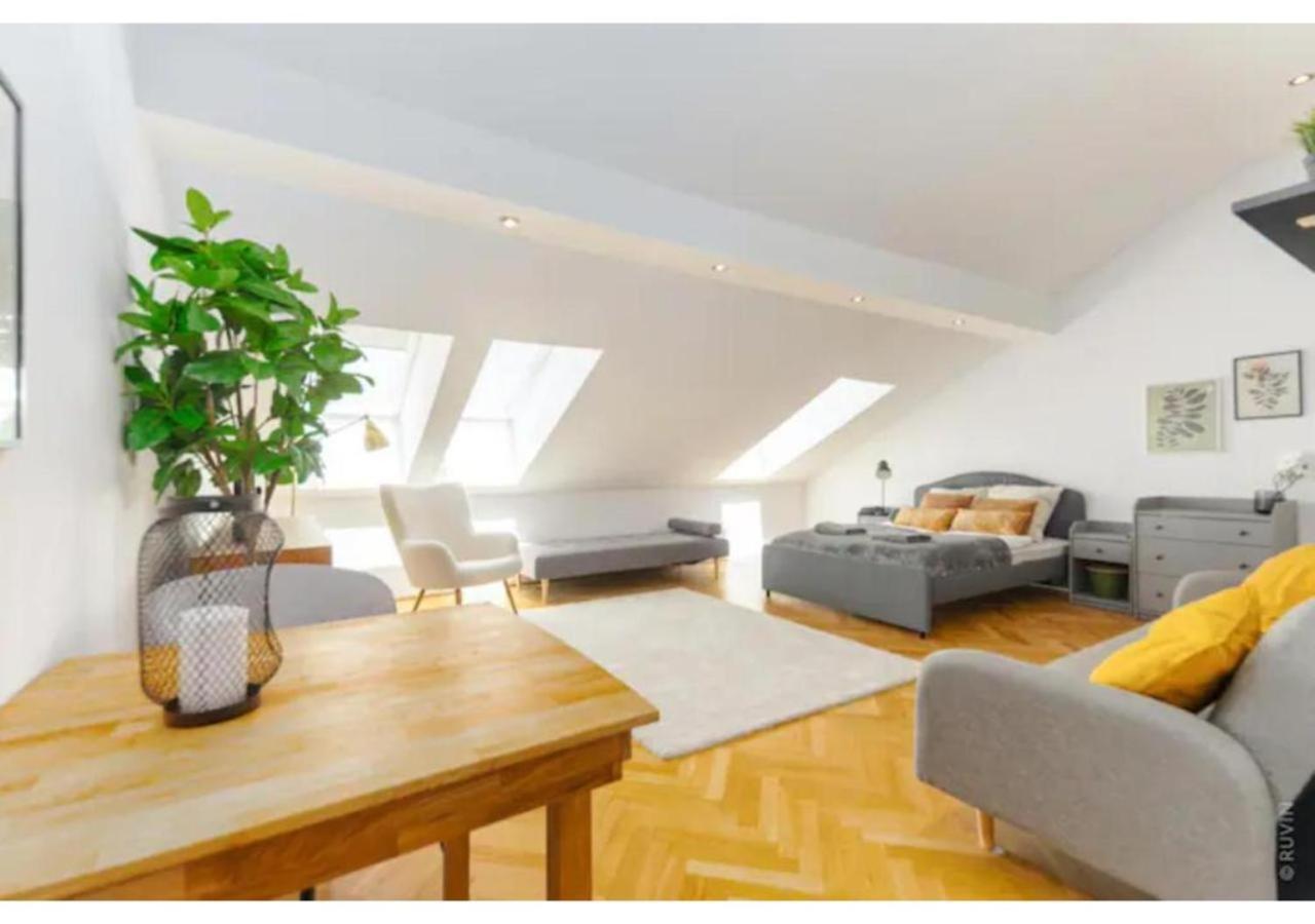 Designer Apartments, 2 Min To U1 Reumannplatz Wien Ngoại thất bức ảnh