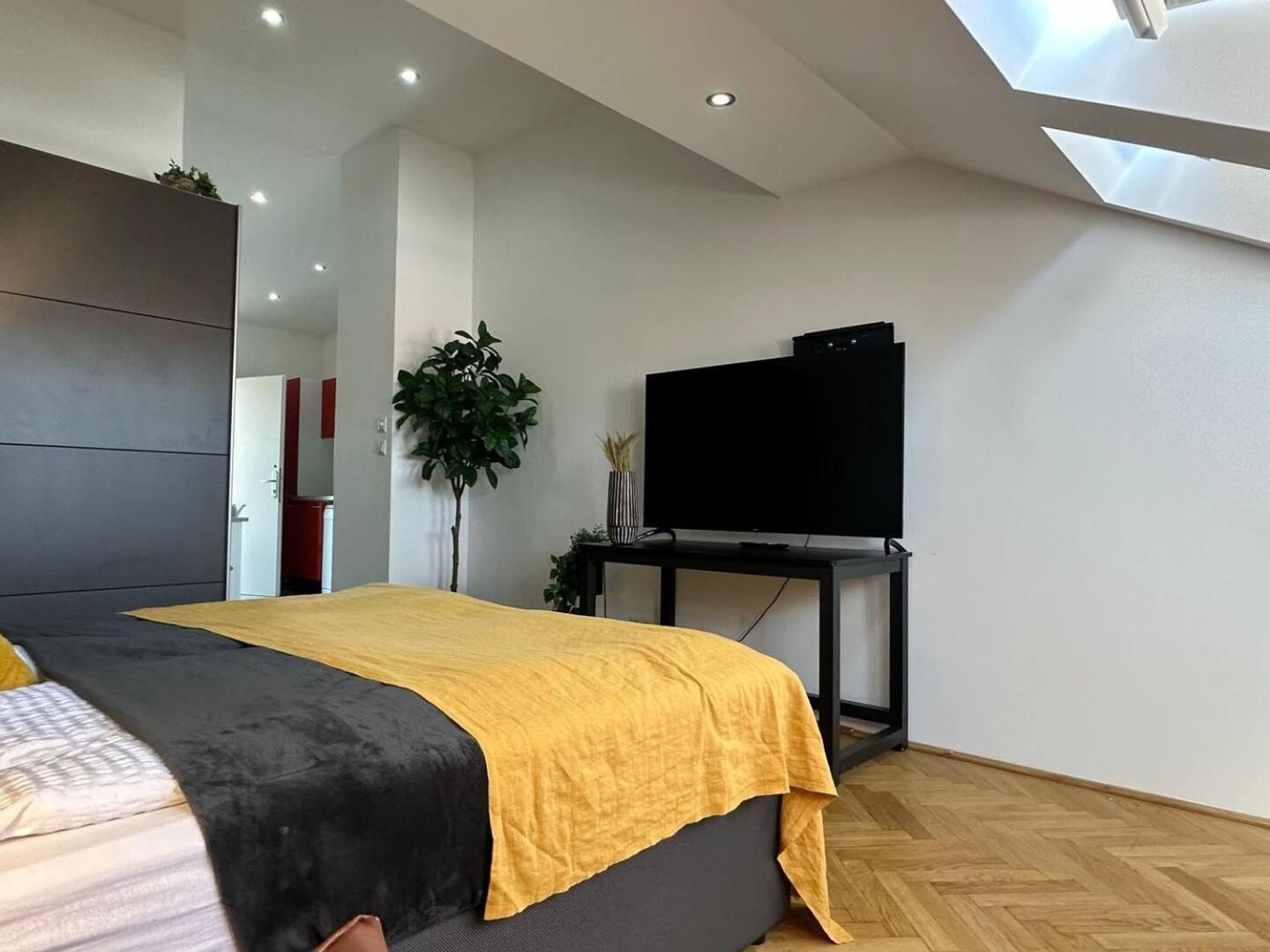 Designer Apartments, 2 Min To U1 Reumannplatz Wien Ngoại thất bức ảnh
