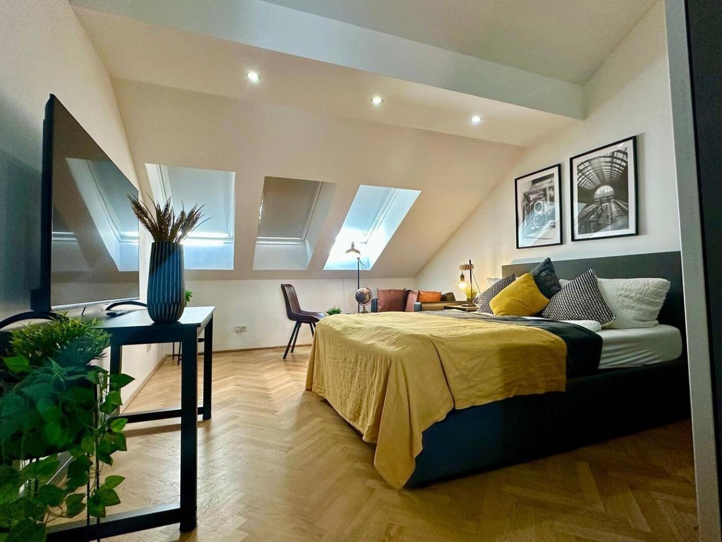 Designer Apartments, 2 Min To U1 Reumannplatz Wien Ngoại thất bức ảnh